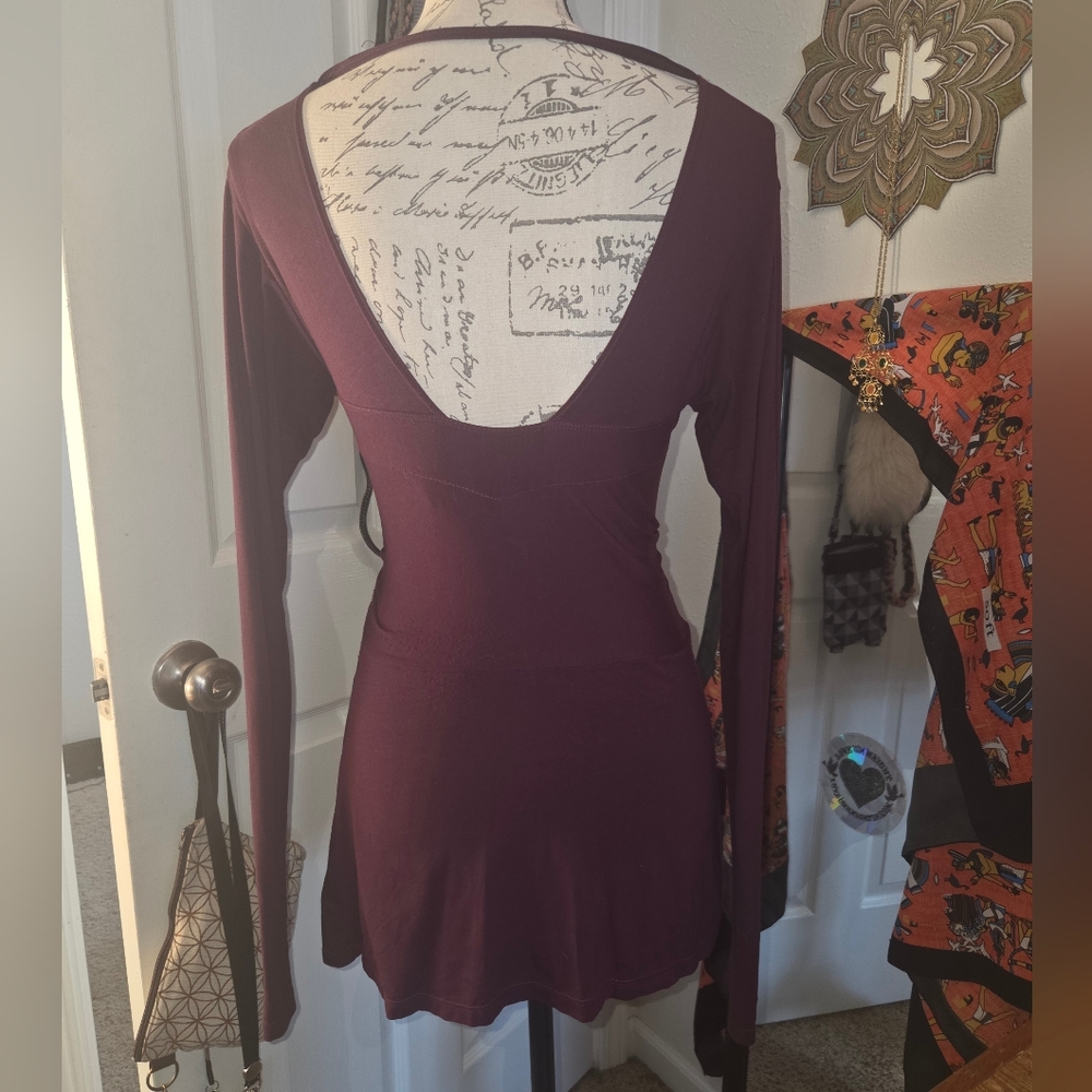 Long Sleeve Twist Top In Jam - Picture 9 of 13